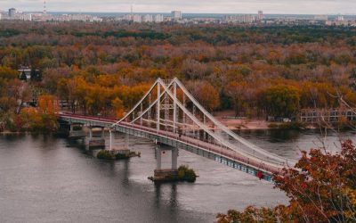 Има загинали и десетки ранени при мощна руска атака в украински градове