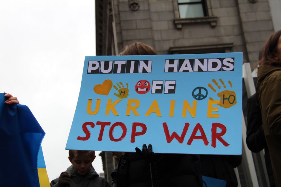 Тръмп предлага помощ за прекратяване на войната между Русия и Украйна в разговор с Путин